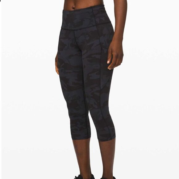Lululemon Fast and Free Crop II 19" *Non-Reflective Incognito Camo Multi Grey - Picture 6 of 6